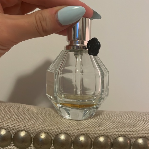 Viktor Rolf FlowerBomb - Picture 2 of 2